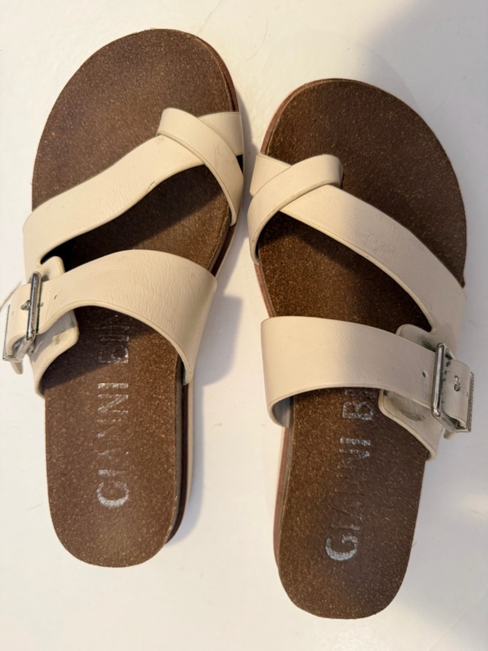 Gianni Bini toe sandals sz 7.5
